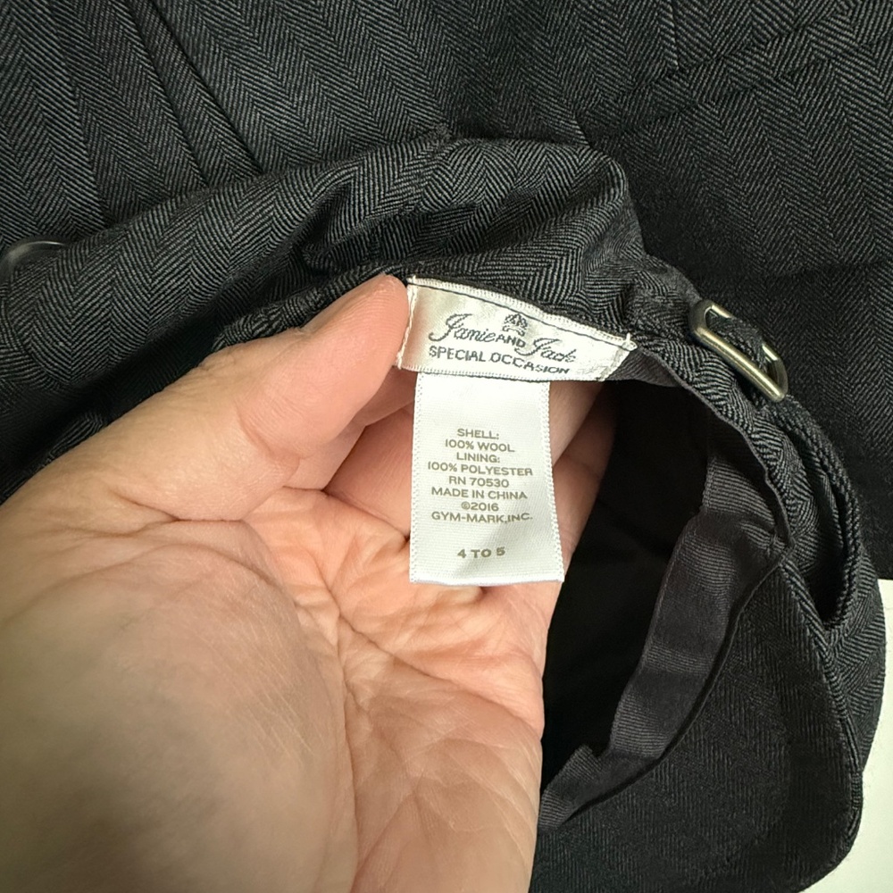 Janie and Jack Boys Charcoal Gray Blazer with Matching Cap - Picture 12 of 12